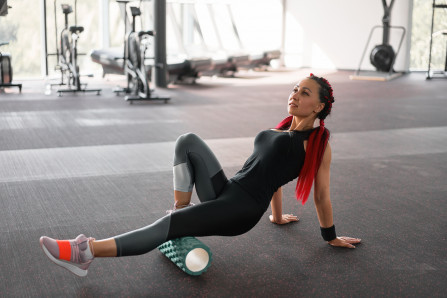 Does foam rolling help with DOMS (post exercise recovery)