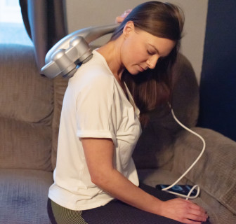 Applying vibration massage